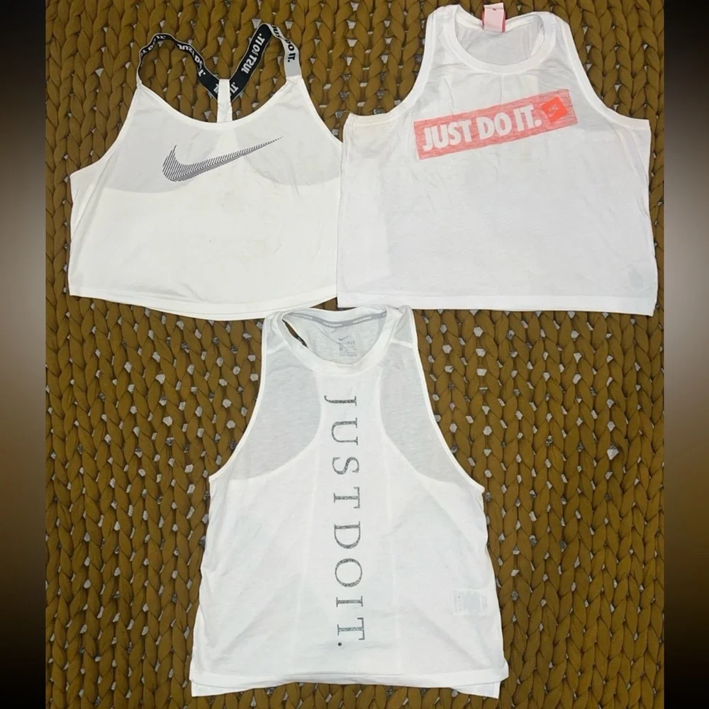 Nike Bundle - Picture 4 of 12